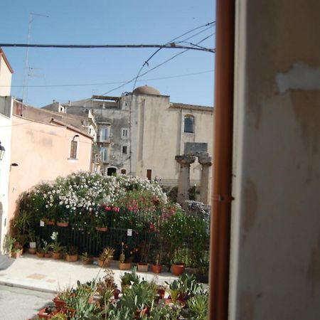 Casa Vacanza Apollodoro Syracuse Bagian luar foto